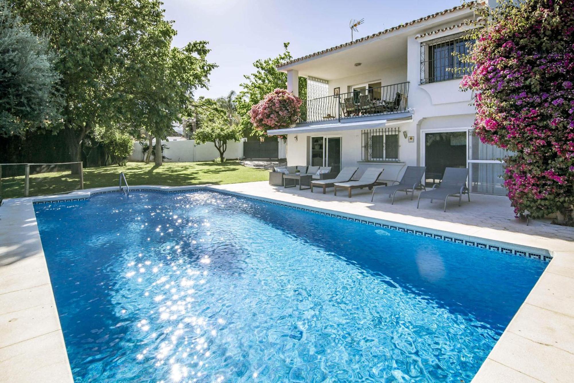 Carmen, With Private Pool